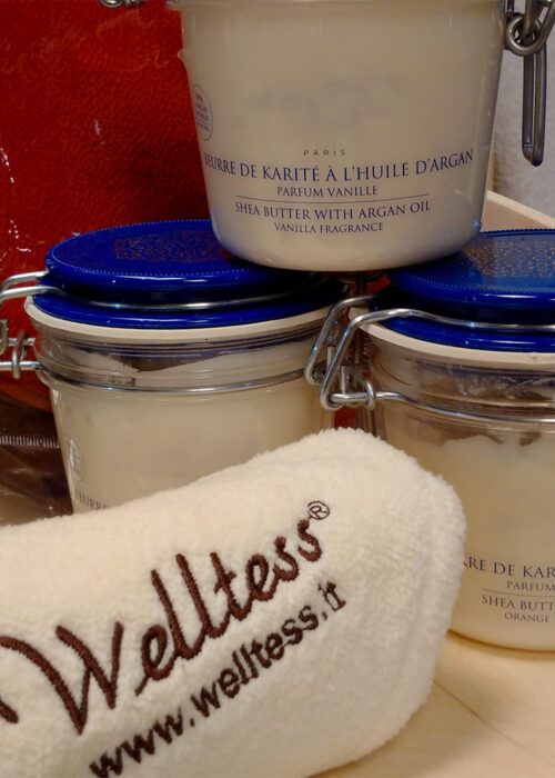 PRODOTTI COSMETICI PROFESSIONALI MASSAGGIO E TRATTAMENTI